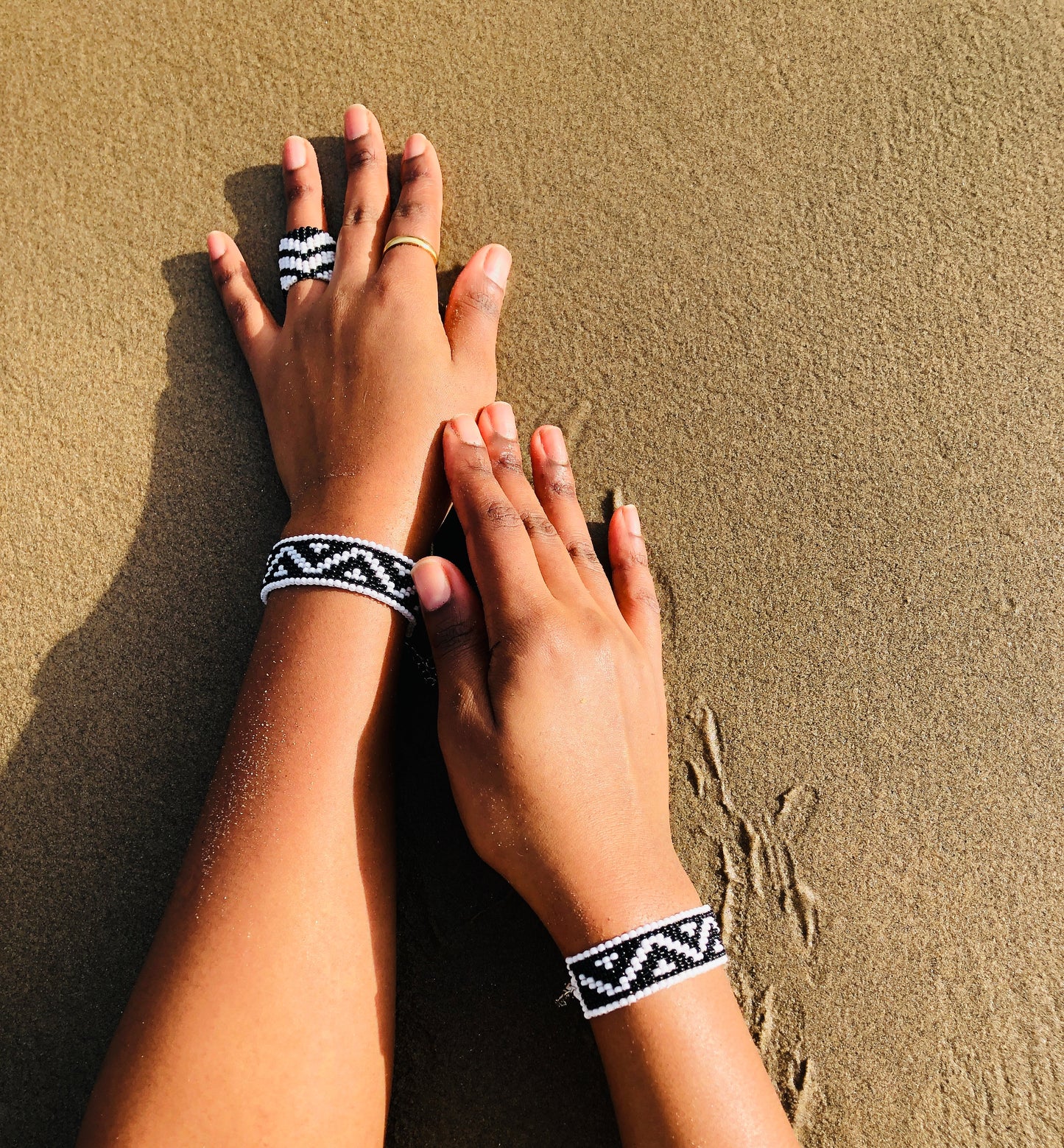 Odade Twin Sister Bracelets x2 (only)