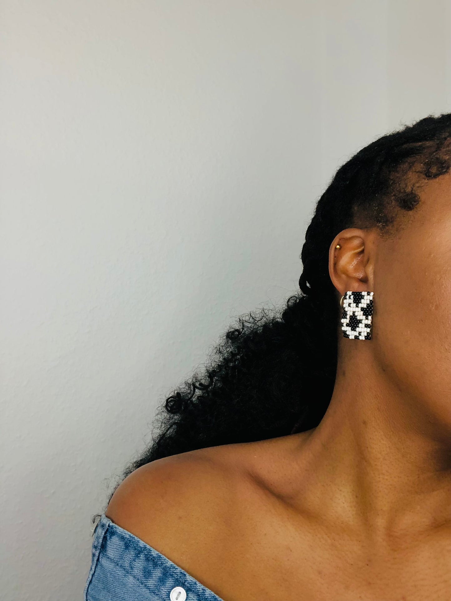 Izinkomo Earrings only (Statement)